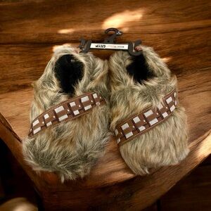 Star Wars Disney Brown and Black Chewbacca Slippers NWT
